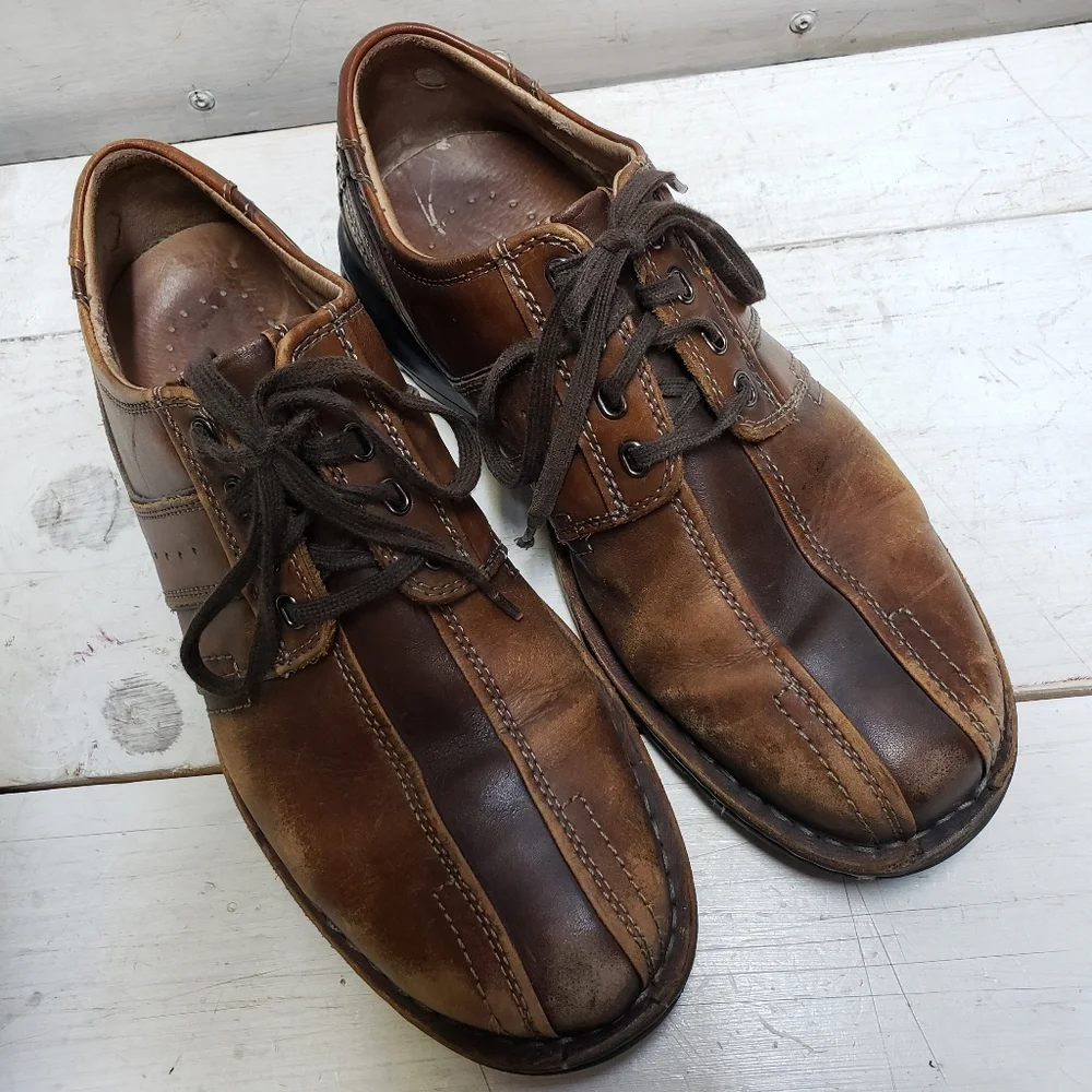 Clarks leather oxford two tone brown shoes ~ mens size 10
